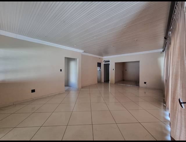 3 BEDROOM HOUSE FOR SALE IN VANDERBIJLPARK SW 1